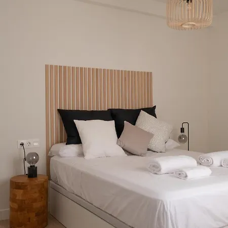 Victoria's Modern And Cosy 2 Bedroom