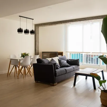 Victoria's Modern And Cosy 2 Bedroom