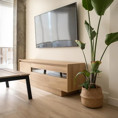 Apartment Victoria's Modern And Cosy 2 Bedroom Malaga