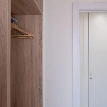 Victoria's Modern And Cosy 2 Bedroom Malaga